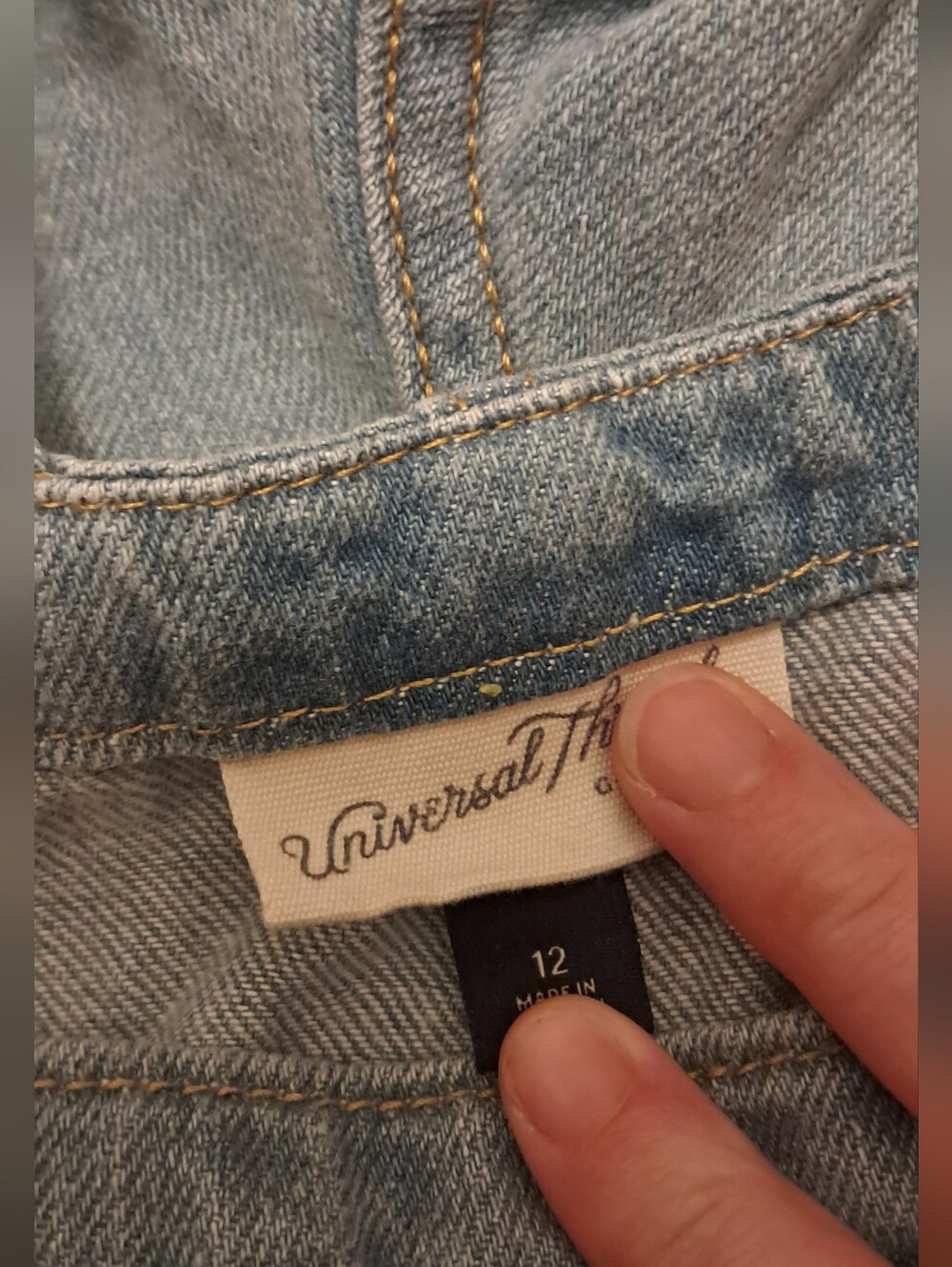 Universal Thread Denim Overall Shorts - Picture 4 of 5